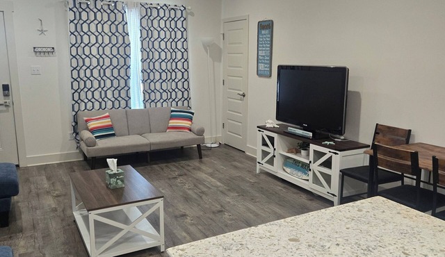 3-bedroom townhome in delightful Picayune very modern and clean unit A