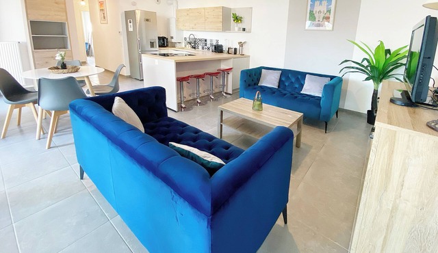 3 bedroom townhouse with garden, terrace and private parking