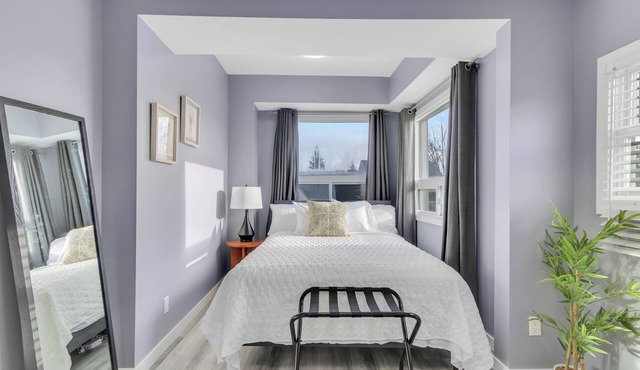 3 Bedroom Upper Unit in the Heart of Windsor