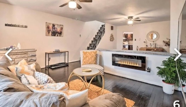 3 bedroom with fireplace 🔥