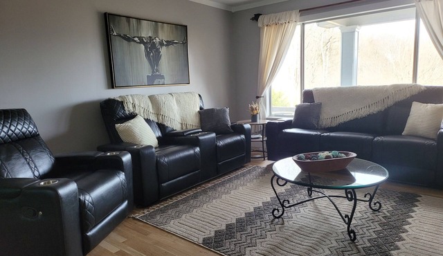 3-bedroom vacation home just 27 minutes to Harrahs Cherokee Casino