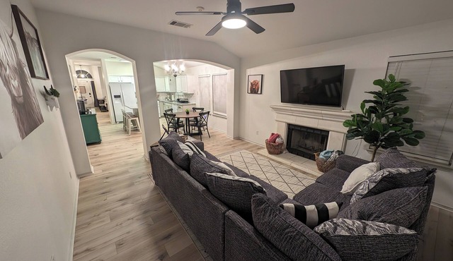 3-bedroom vacation home just 18 minutes from Lake Travis