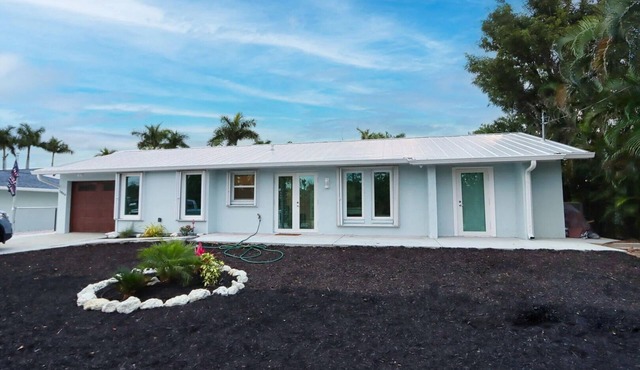 3-bedroom vacation home just steps from Periwinkle Way