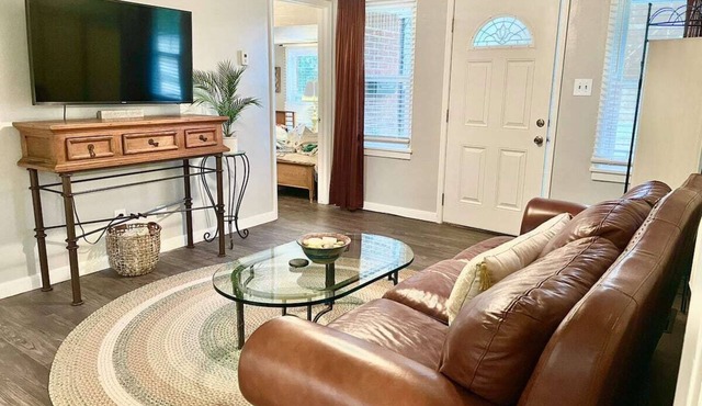 3-bedroom vacation home 12 minutes from Paycom Center