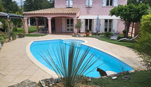 3 Bedroom Villa in PourriÃ¨res