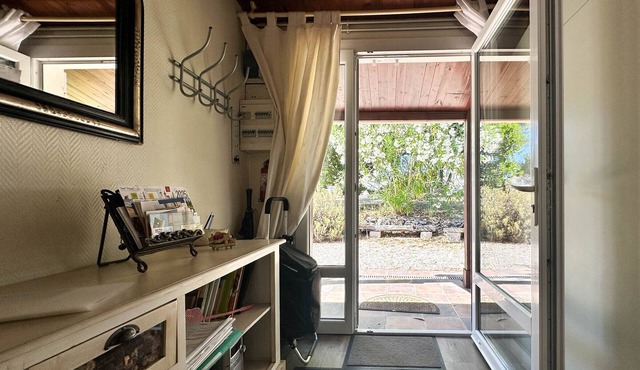 3-Bedroom Villa, Sleeps 7, Terrace, Parking, La Palmyre