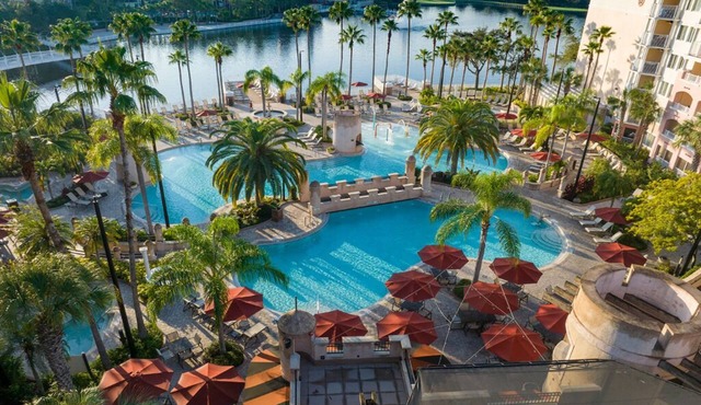 3 Bedroom Villa, Sleeps 12, Kitchen, Theme Parks, Golf, Marriott Grande Vista!