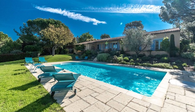 3 BEDROOM VILLA WITH PRIVATE POOL (N°447)