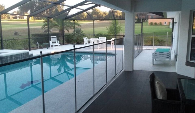 3-bedroom villa with golf view, pool and hot tub