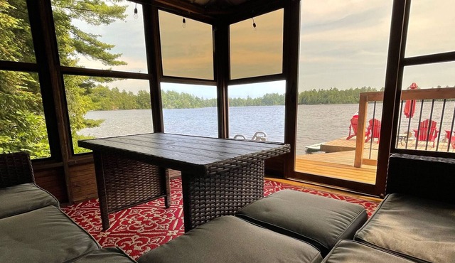 3-Bedroom Waterfront Cottage on a Quiet Lake
