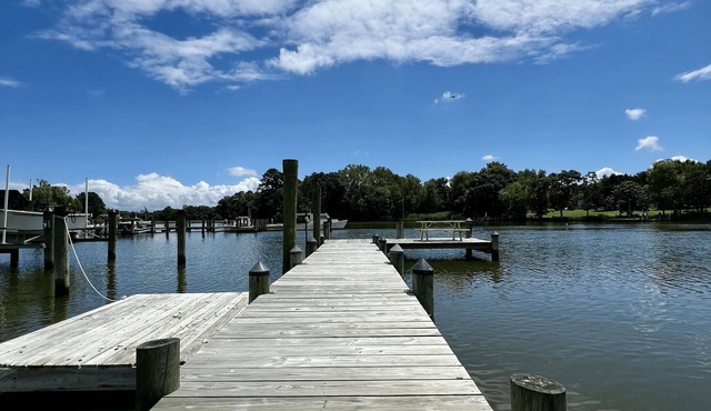 3-bedroom waterfront retreat in Secretary, Maryland
