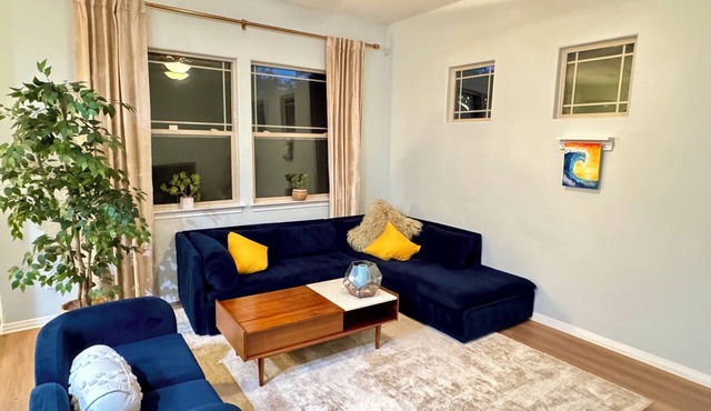 3 Bedroom with Desk & Yard Near Downtown and Domain