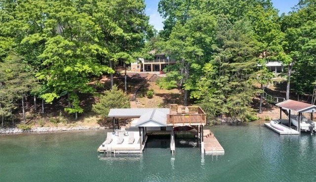 3 Bedrooms, 1 Flex Room, 3 Bathrooms! Great Dock! 3 Kayaks, Canoe & 2 Paddleboards! Pet Friendly!