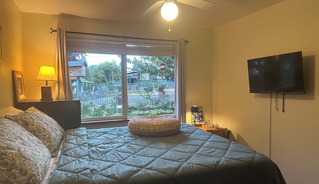 3-Bedrooms-5PAX-Helen’s Garden House🏡Minutes from airport@Des Moines~Seattle,WA.