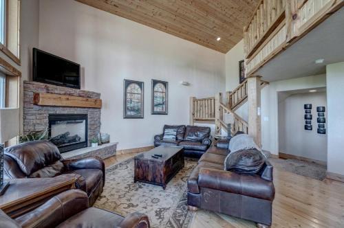 3 Bedrooms Chalets In Lead