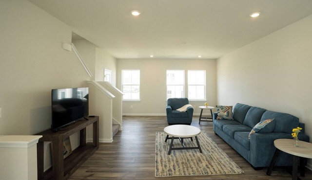 3 bedrooms. close to Harpers Ferry. peloton bike/workout room. playground