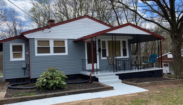 3 bedrooms close to downtown, Hospital & college