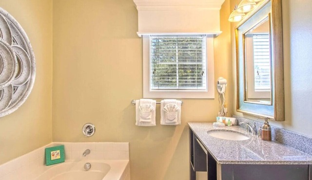 3 Bedrooms Cottage Suite Village in King's Creek weekly booking 8 days/7nights