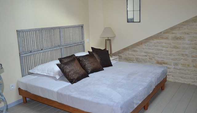 3 Bedrooms Apartment In Prissé-La-Charrière