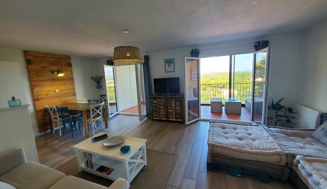 3 bedrooms appartement, swimming pool, see view