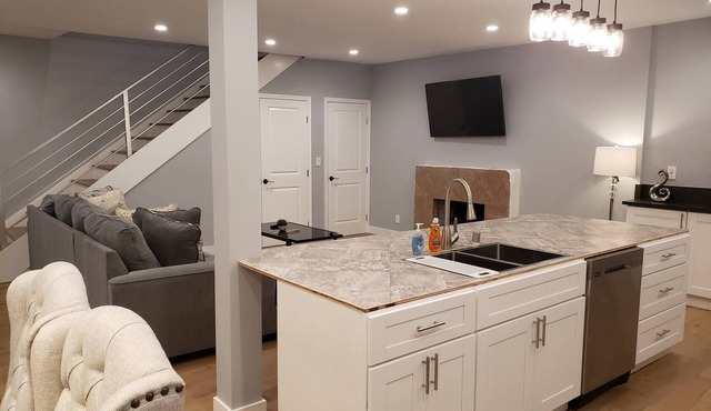 3 bedrooms fully remodeled with all new furniture by Pico and Robertson