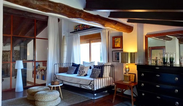 3 bedrooms house with furnished terrace and wifi at Chulilla