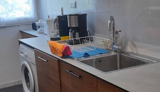 3 Bedrooms-Ideal quiet long stay for 3 people-September 2025 to June 2026