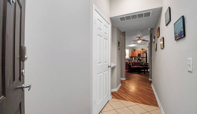 3 Beds Hot Spot HTX W/Private Garage