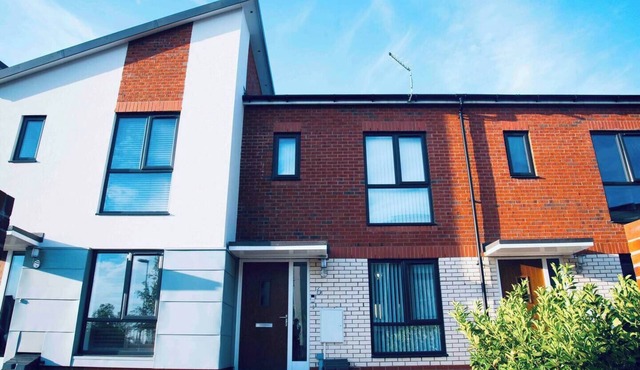 3 BEDS NEAR CITY CENTER & MAN CITY STADIUM