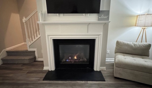 3 BR 2.5 BA Updated TH fully stocked in quiet neighborhood nearDT Duluth and I85