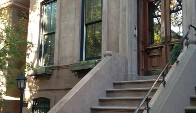 3 Br/2.5 Bath Duplex With Private Garden/Deck