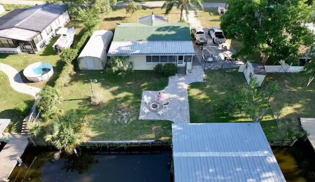 3 BR 2 BA House w/Dock on Deep Canal in Bass Capital