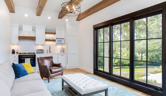 3 BR 2 BA Loft at Fr. Sorin's w/Paddle Tennis