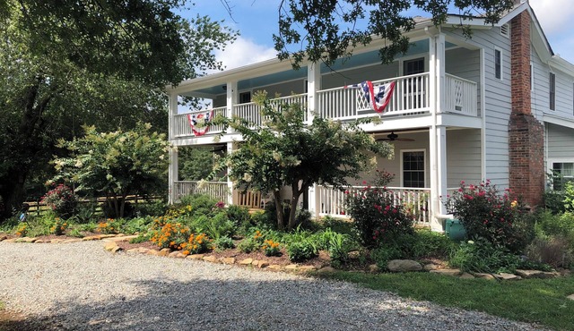 3 BR 3Ba. Pet Friendly 1nights Sun-Thu