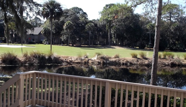 3 BR Across From Beach on Lagoon & Golf View w/2 Private Decks