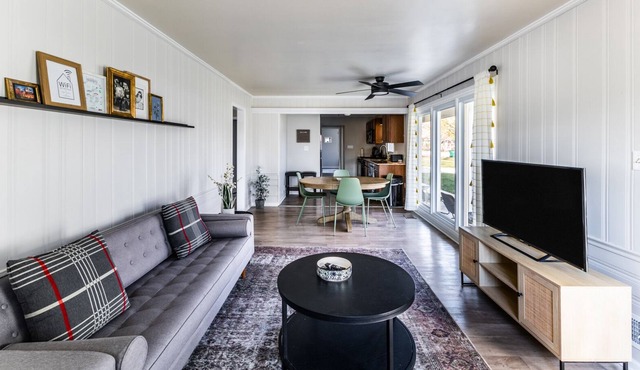 3 BR at Hillcrest Dr