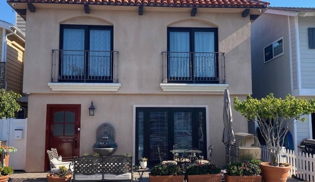 3 br best location steps to historic Marine Avenue ez off and on the Island