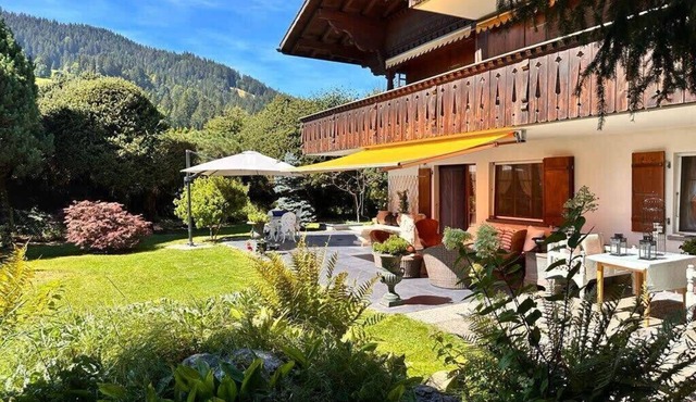 3 BR Classic Chalet in Gstaad By Smiling House