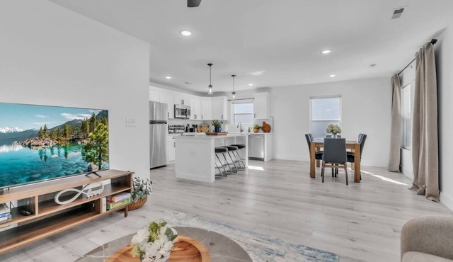 3 BR Downtown Spartanburg- Upscale & Work-ReadynSweet Carolina Cottage