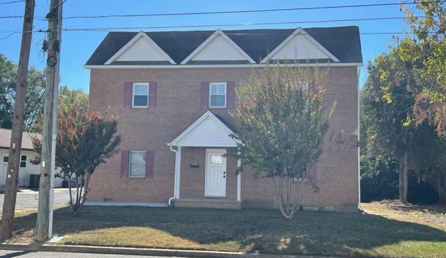 3 Br Gem in Downtown Mooresville