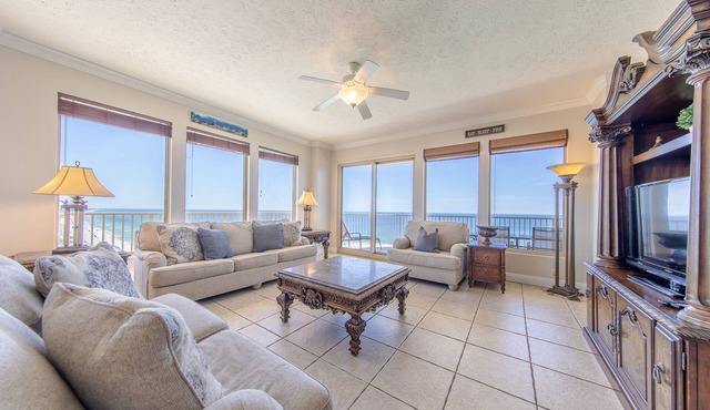 3 Br* Gulf Crest End Unit King Size Beds All Bedrooms Beach Chairs Included