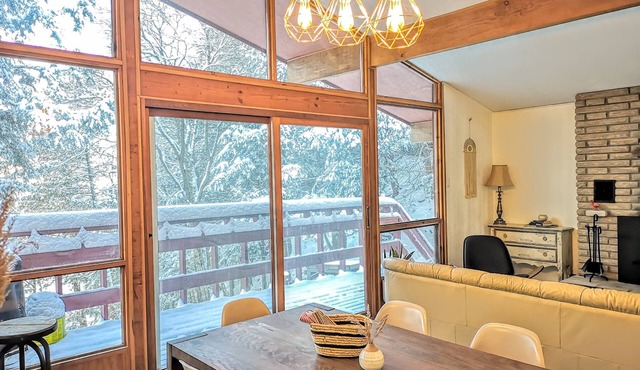 3 BR Harp Hygge House. Only 8min to Hidden Valley!