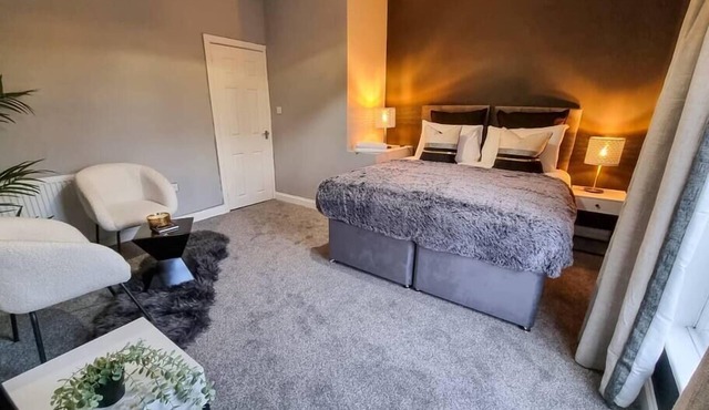 3 BR Home 3 min Close to MCR City Centre+Free Park