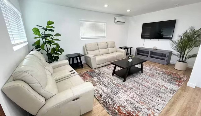 3 Br House by Disneyland and LA