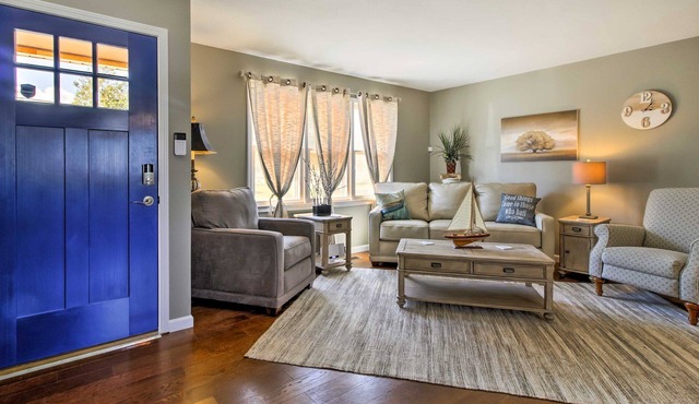 3 BR Lake Escape-2 Luxury King Beds-Double Boat Parking-Minutes from OT Marina