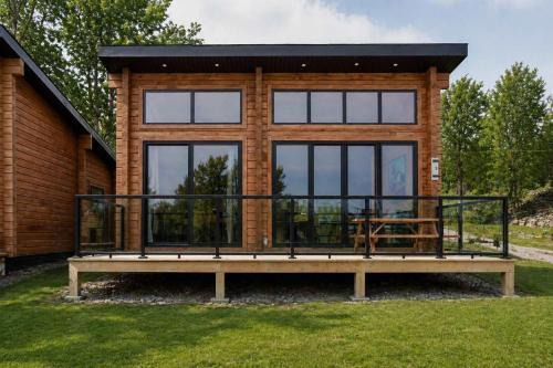 3-BR Lakefront Cottage Rice Lake #3