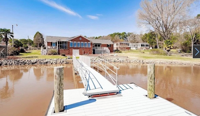 3 BR Lakefront house w/dock at Lake Murray, Family, Fishing, Fun!