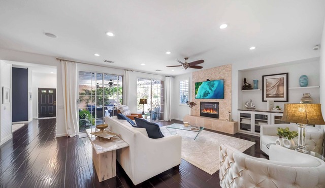 3 BR Modern and Updated Retreat