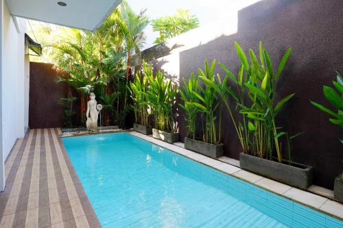 3 BR Villa with Pool WEST SANUR - Casa Del Lago