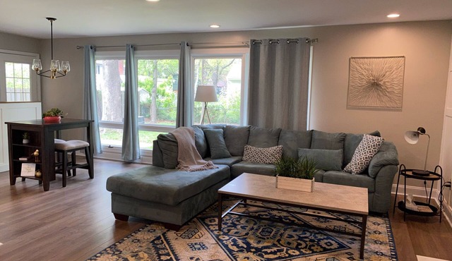 3 BR, w/garage &1BR set up as home office w/printer